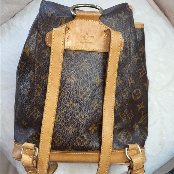 Louis Vuitton Monogram Montsouris MM backpack - Picture 7 of 14